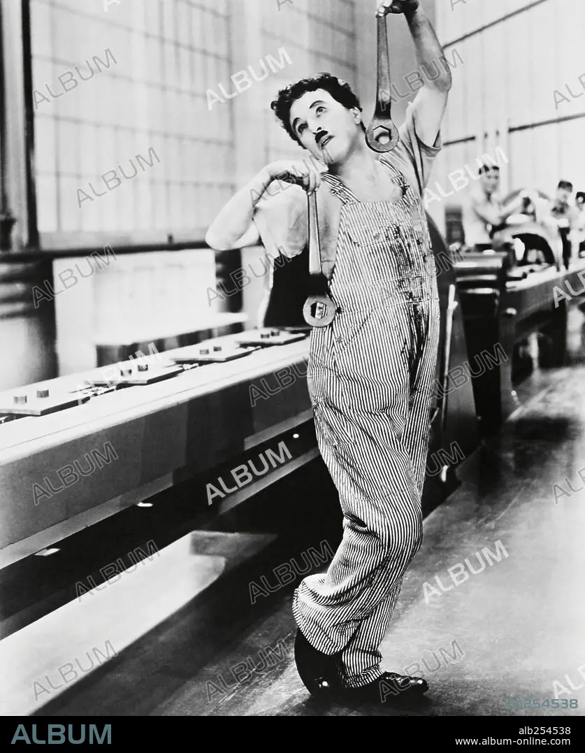 CHARLIE CHAPLIN in MODERN TIMES, 1936, directed by