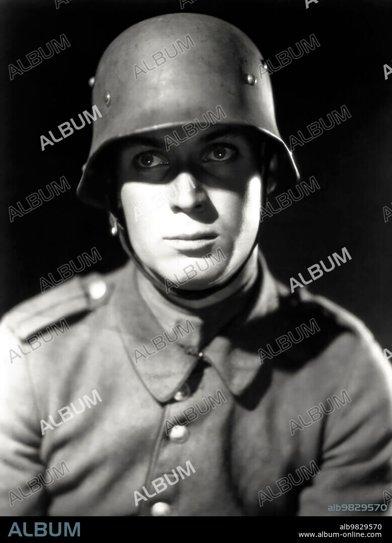 RUSSELL GLEASON in ALL QUIET ON THE WESTERN FRONT, 1930, directed by LEWIS MILESTONE. Copyright UNIVERSAL PICTURES.