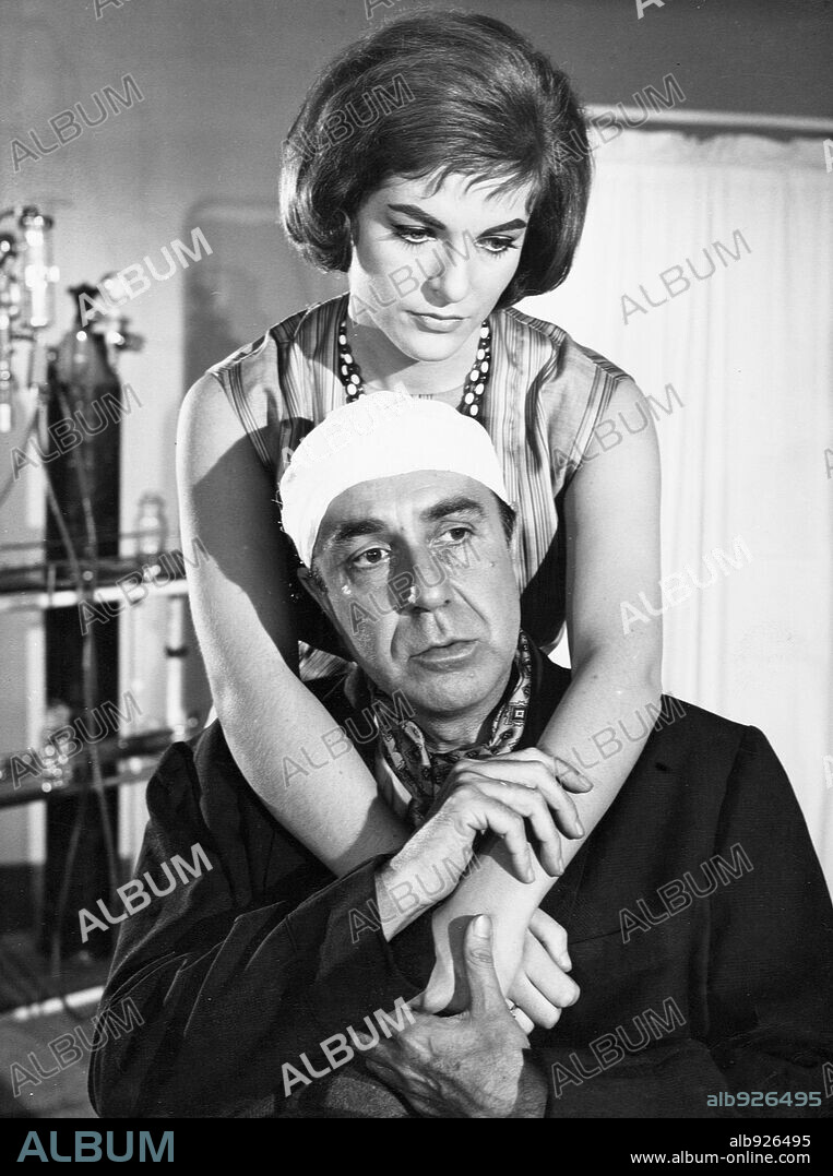 FERNANDO REY and LISA GAYE in LA CARA DEL TERROR, 1962, directed by ISIDORO  M. FERRY. Copyright DOCUMENTO FILM/CCC FILMKUNST. - Album alb926495