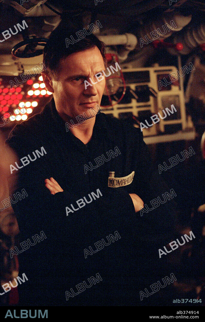 LIAM NEESON in K-19: THE WIDOWMAKER, 2002, directed by KATHERINE BIGELOW. Copyright PARAMOUNT PICTURES.