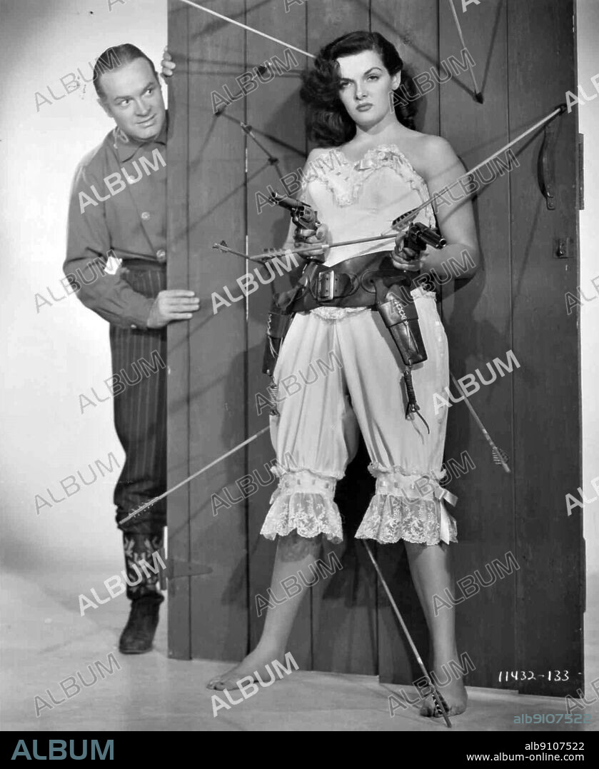 BOB HOPE y JANE RUSSELL en ROSTRO PÁLIDO, 1948 (THE PALEFACE), dirigida por NORMAN Z. MCLEOD. Copyright PARAMOUNT PICTURES.