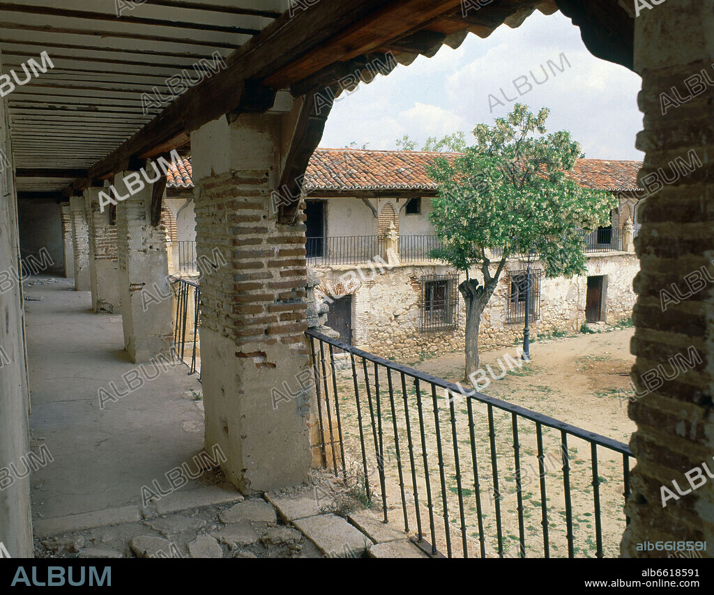 JOSÉ BENITO DE CHURRIGUERA. GALERIA ALTA DE LAS CASAS DE OFICIO EN LA PLAZA DE LAS FIESTAS - SIGLO XVIII.