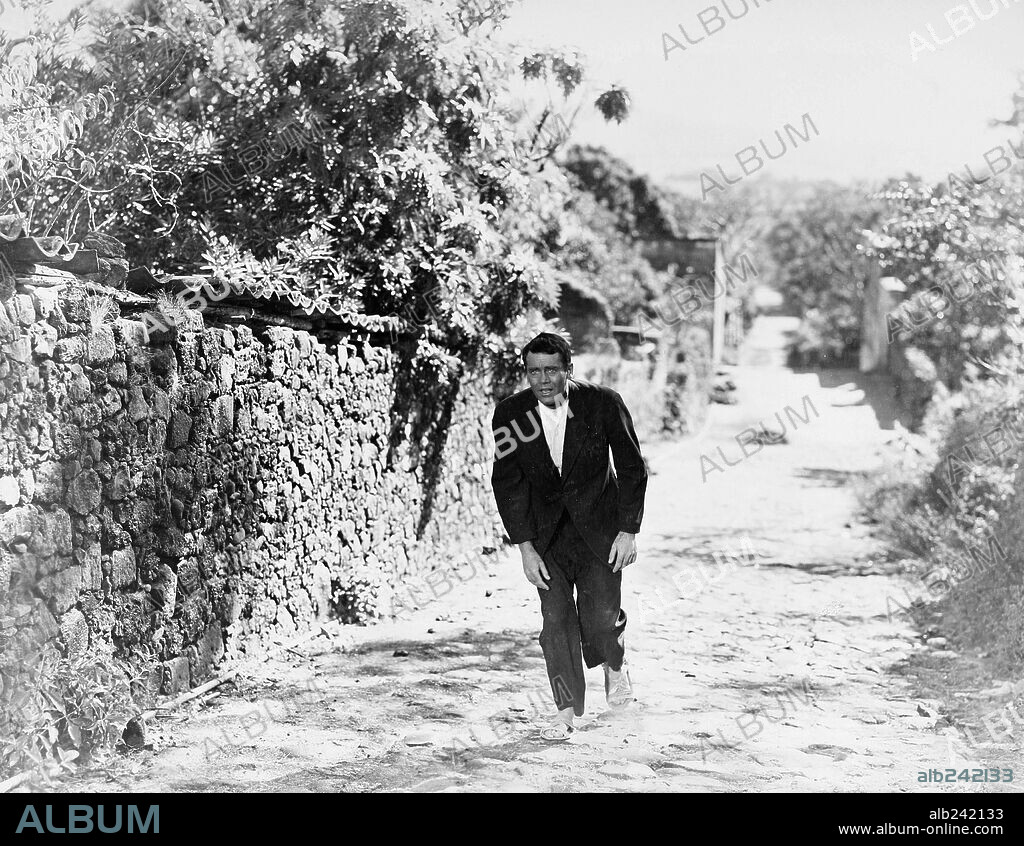 HENRY FONDA in THE FUGITIVE, 1947, directed by JOHN FORD. Copyright RKO.