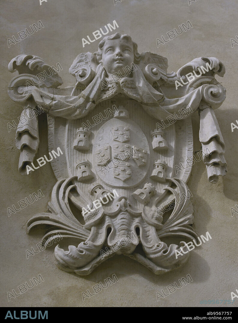 Escudo de armas de Portugal, siglo XV. Procedencia desconocida. Museo Arqueológico do Carmo. Lisboa. Portugal.