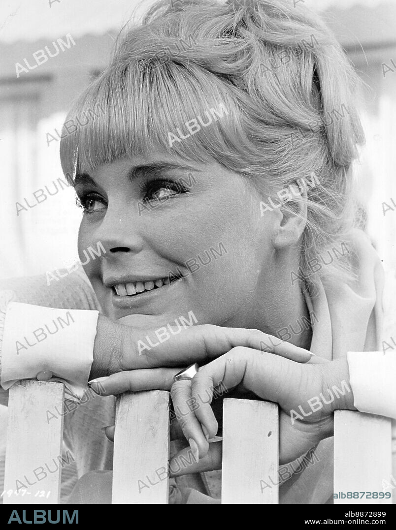 ELKE SOMMER en EL ARTE DE AMAR, 1965 (THE ART OF LOVE), dirigida por NORMAN  JEWISON. Copyright UNIVERSAL PICTURES. - Album alb8872899