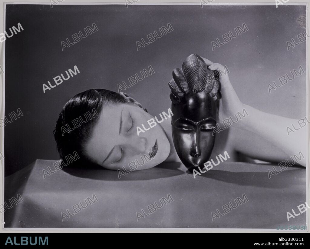 MAN RAY. Noire et Blanche. Album alb3380311