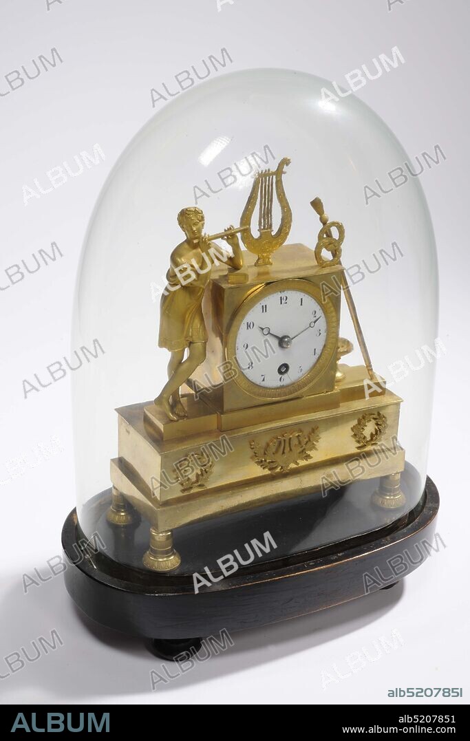 mantel clock, Anonymous, approx. 1800, glass, wood, enamel, brass 