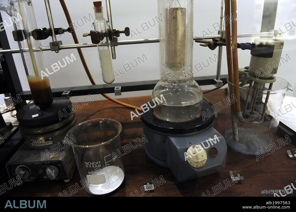 Replica of the lab worktable on which the Italian chemist Giulio Natta (1903-1979) worked and invented the first synthetic plastic of second generation: the isotactic polypropylene. National Museum of Science and Technology Leonardo da Vinci. Milan. Italy.