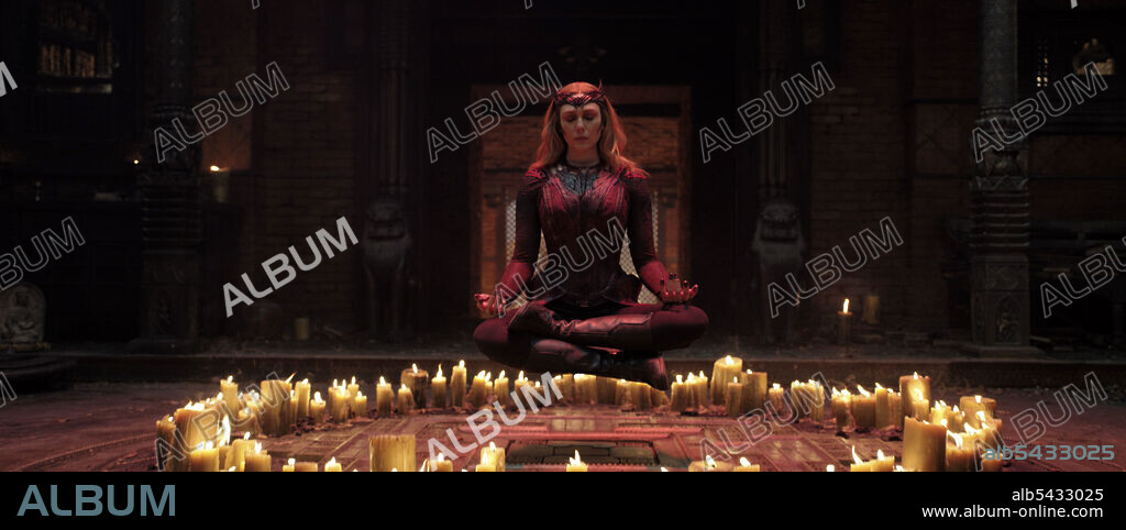 ELIZABETH OLSEN in DOCTOR STRANGE IN THE MULTIVERSE OF MADNESS, 2022, directed by SAM RAIMI. Copyright Marvel Studios / Truenorth Productions.