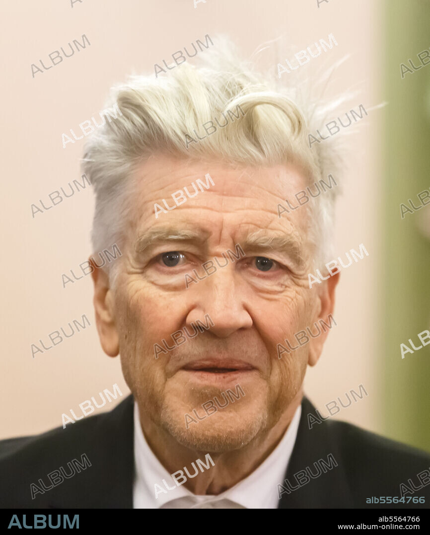 November 18, 2017, Kyiv, Ukraine: American film director, screenwriter,  producer and actor David Lynch arrived in Ukraine to open an office of his  charitable foundation. T - Album alb5564766