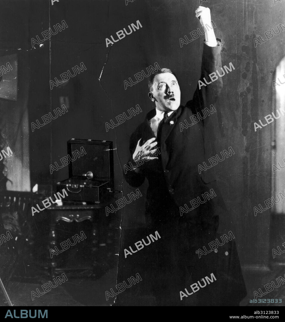 Adolf Hitler Rehearsing His Speech In Front Of A Mirror Album Alb3123833