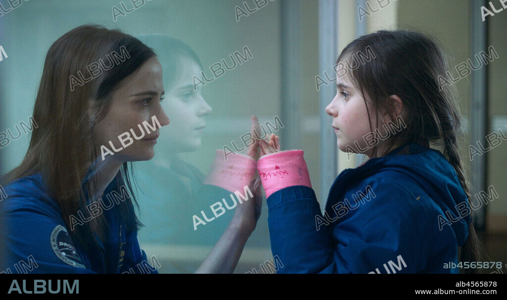 EVA GREEN and ZELIE BOULANT in PRÓXIMA, 2019, directed by ALICE ...