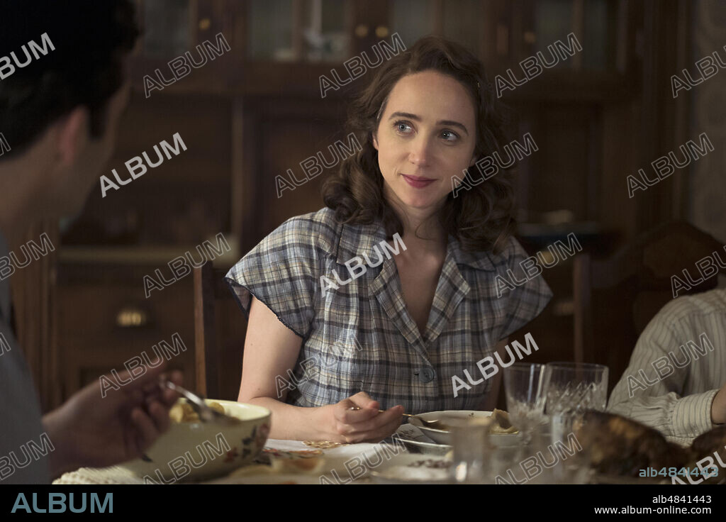 ZOE KAZAN in THE PLOT AGAINST AMERICA, 2020, directed by DAVID SIMON. Copyright HOME BOX OFFICE (HBO).