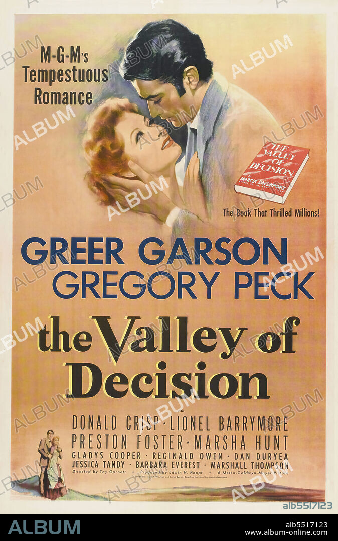 GREER GARSON and GREGORY PECK in THE VALLEY OF DECISION, 1945, directed by TAY GARNETT. Copyright METRO-GOLDWYN-MAYER.