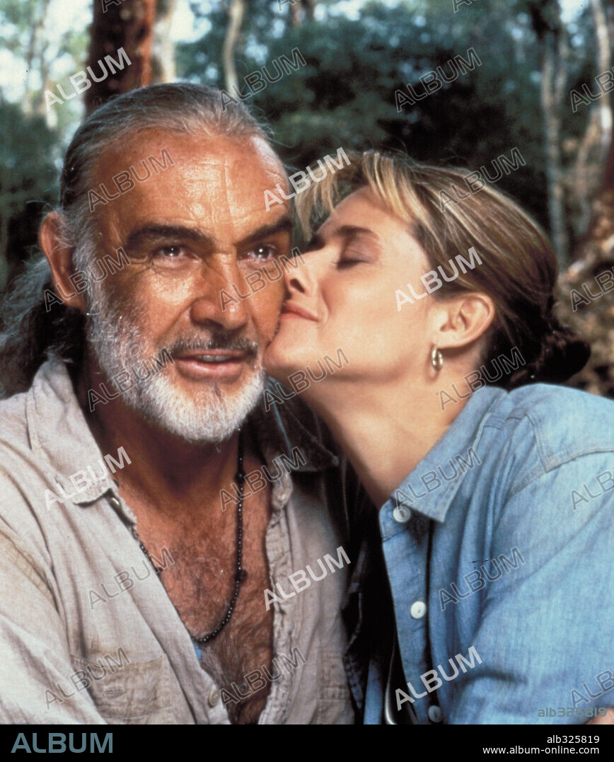 LORRAINE BRACCO and SEAN CONNERY in MEDICINE MAN, 1992, directed by JOHN MCTIERNAN. Copyright CINERGI/COLUMBIA/TRI-STAR/ / O'NEILL, TERRY.