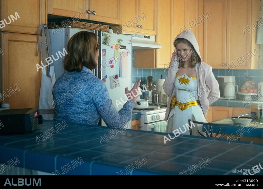 ANN CUSACK and ERIN MORIARTY in THE BOYS, 2019, directed by STEFAN SCHWARTZ. Copyright Amazon Studios / Original Film / Point Grey Pictures / Sony.