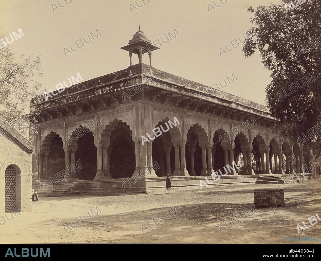 Dewani-Am in the Fort. Delhi, Lala Deen Dayal (Indian, 1844 - 1905), Delhi, India, 1883–1884, Albumen silver print, 19.7 × 26.5 cm (7 3/4 × 10 7/16 in.).