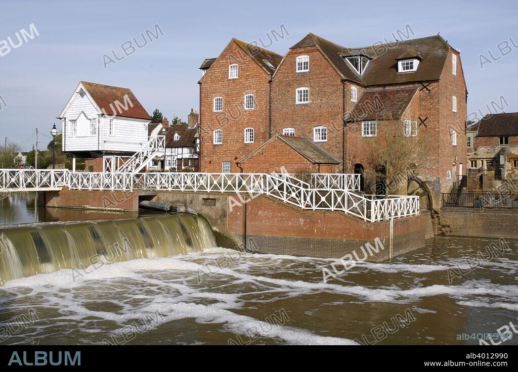 Abbey Mill, Tewkesbury, Gloucestershire, 2010. The fictional Abel Fletcher's Mill in Dinah Craik's novel "John Halifax, Gentleman" is based on this mill and the fictional town of Norton Bury is based on Tewkesbury.