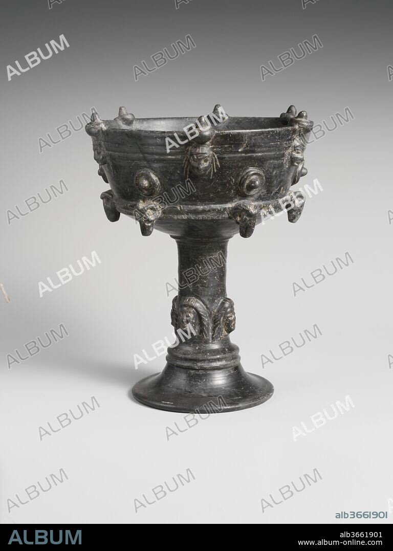 Terracotta chalice - Album alb3661901