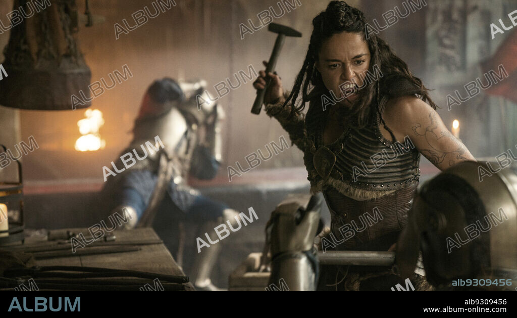 MICHELLE RODRIGUEZ dans DUNGEONS & DRAGONS: HONOR AMONG THIEVES, 2023, réalisé par JOHN FRANCIS DALEY et JONATHAN M. GOLDSTEIN. Copyright PARAMOUNT PICTURES.