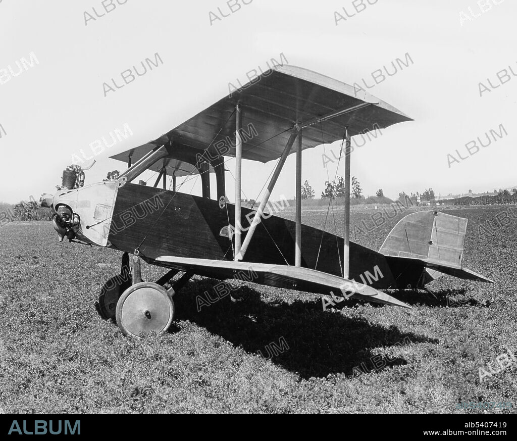 The Kinner Airster built for Amelia Earhart, 1923. Amelia Earhart's second airplane was this Glendale-built Kinner Airster. It was very much an experimental proposition. The engine was a Kinner-copy of the Wright Gale, forerunner of the Whirlwind, but it was anything but a success. It threw more oil than it consumed and vibrated excessively. The experience gained from Earhart's flying helped Kinner build a better engine and by 1930 he was a leader in the field.