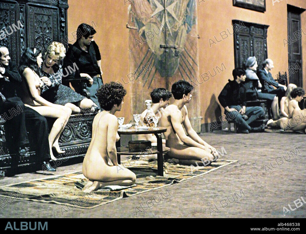 SALO, OR THE 120 DAYS OF SODOM, 1975 (SALO O LE 120 GIORNATE DI SODOMA),  directed by PIER PAOLO PASOLINI. Copyright PROD.EUROPEE ASSOCIATE/ARTISTES  ASSOCIES. - Album alb468538