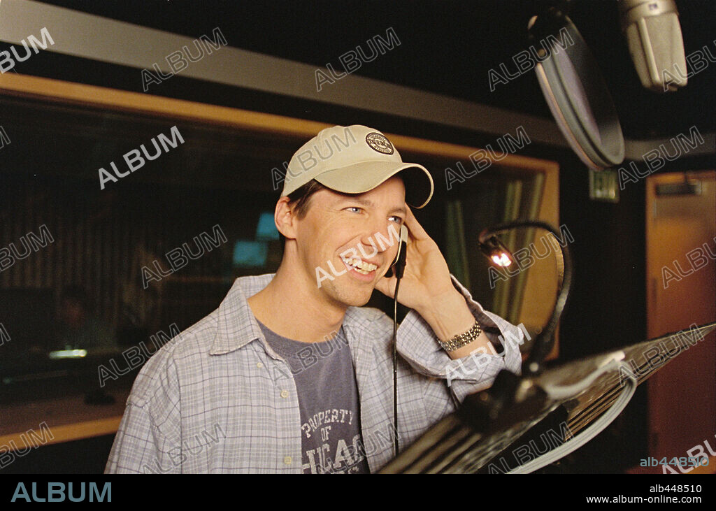 SEAN HAYES in DR. SEUSS' THE CAT IN THE HAT, 2003, directed by BO WELCH. Copyright UNIVERSAL STUDIOS/DREAMWORKS / URDANK, SAM.