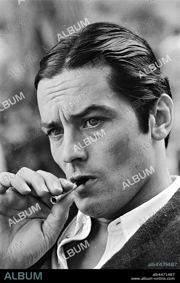 ALAIN DELON in BORSALINO 1970 directed by JACQUES DERAY