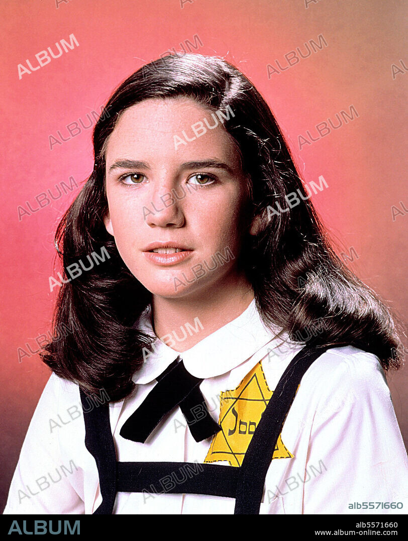 MELISSA GILBERT in THE DIARY OF ANNE FRANK, 1980, directed by BORIS SAGAL.  Copyright 20TH CENTURY FOX TELEVISION. - Album alb5571660