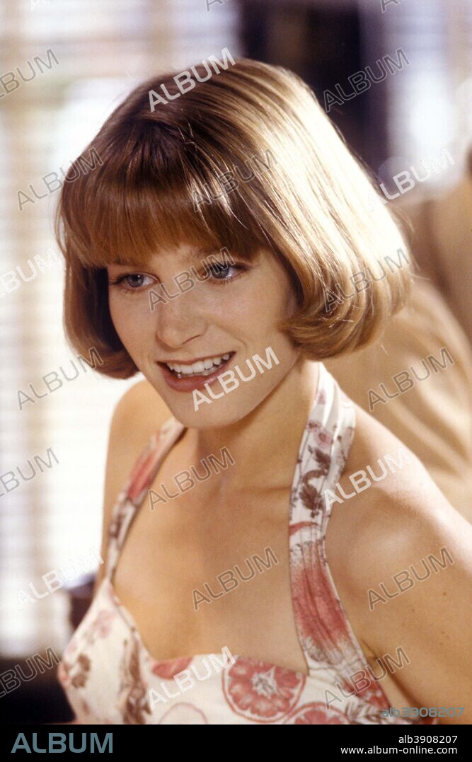 BRIDGET FONDA in DOC HOLLYWOOD, 1991, directed by MICHAEL CATON-JONES. Copyright WARNER BROTHERS.