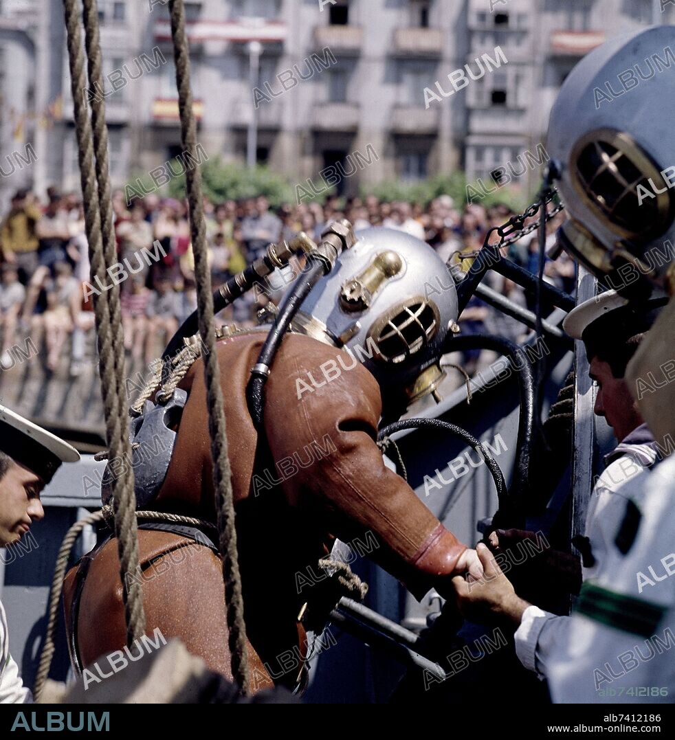 BUZO II SEMANA NAVAL DE SANTANDER JULIO 1968 Album alb7412186