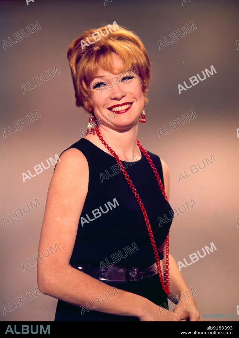 SHIRLEY MACLAINE in SWEET CHARITY, 1969, directed by BOB FOSSE 