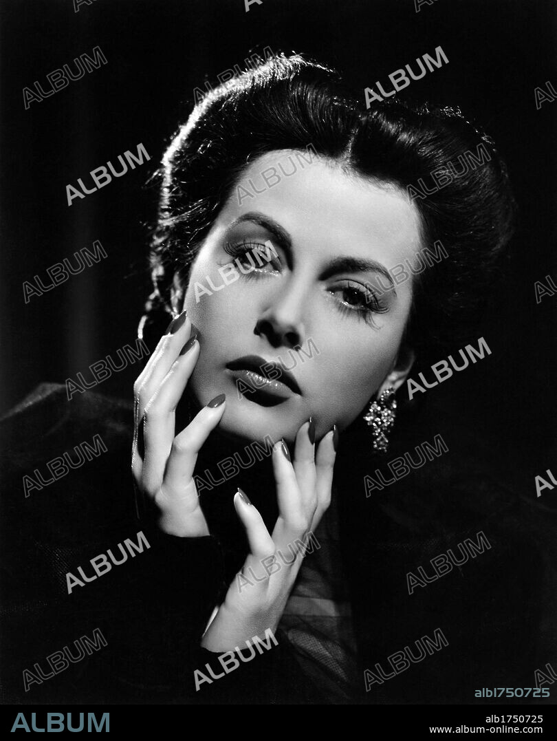 HEDY LAMARR en ENCRUCIJADA, 1942 (CROSSROADS), dirigida por JACK CONWAY. Copyright M.G.M.