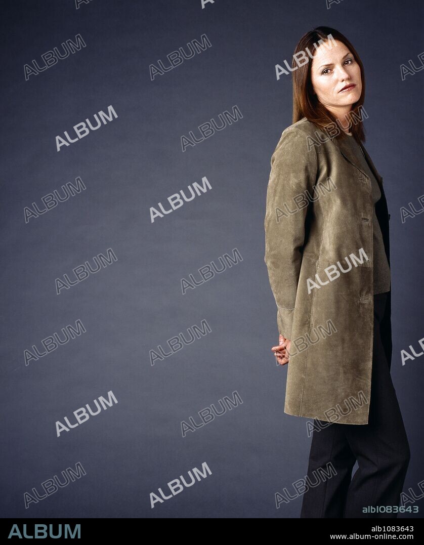 JORJA FOX en CSI: LAS VEGAS, 2000 (CSI: CRIME SCENE INVESTIGATION). Copyright CBS TELEVISION.