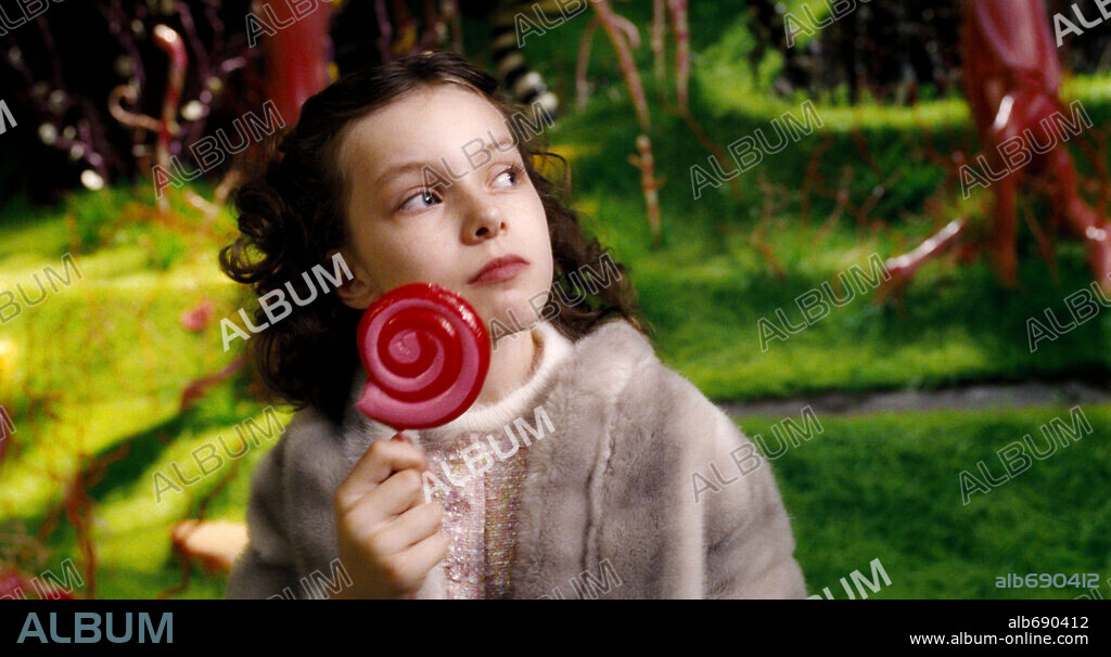 JULIA WINTER in CHARLIE AND THE CHOCOLATE FACTORY, 2005, directed by TIM BURTON. Copyright WARNER BROS.