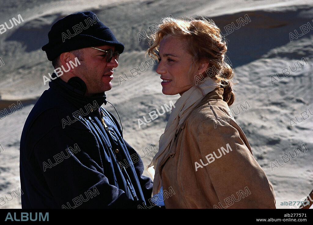 ANTHONY MINGHELLA and KRISTIN SCOTT THOMAS in THE ENGLISH PATIENT