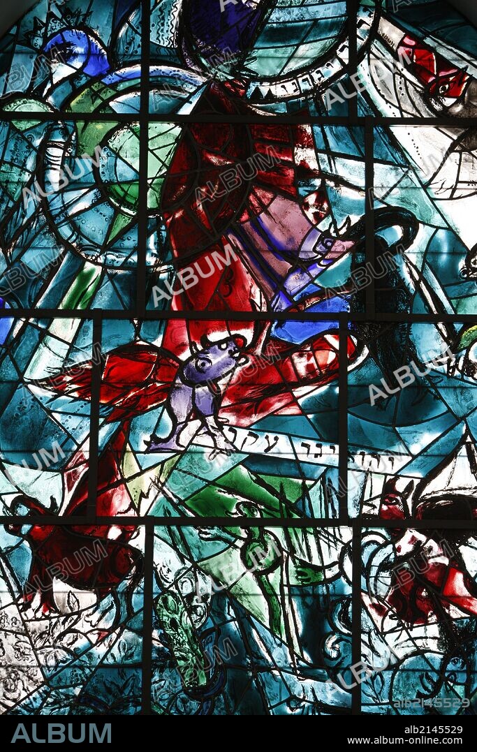 Stained glass window in the synagogue of the Hadassah hospital, Tribes of Israel, Gad.