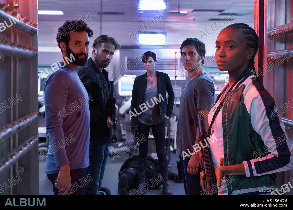 CHARLIZE THERON, KIKI LAYNE, LUCA MARINELLI, MARWAN KENZARI and MATTHIAS SCHOENAERTS in THE OLD GUARD, 2020, directed by GINA PRINCE-BYTHEWOOD. Copyright NETFLIX.