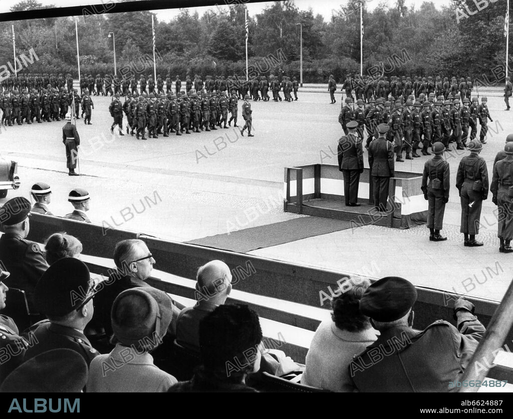 Units of the 6th US infantry regiment in Berlin marching past a VIP stand during a parade in celebration of the 150 anniversary of their regiment on 12th October 1962. 12/10/1962