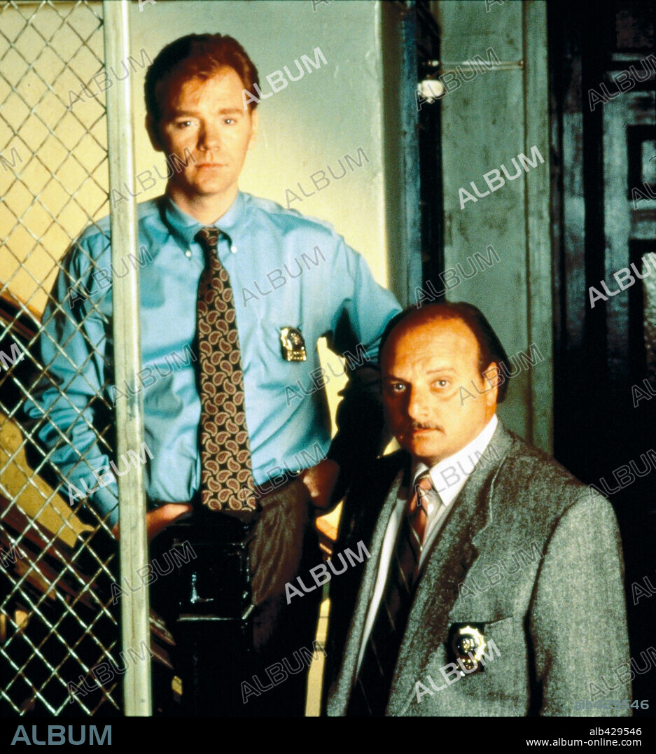 DAVID CARUSO and DENNIS FRANZ in NYPD BLUE TV 1993. Copyright