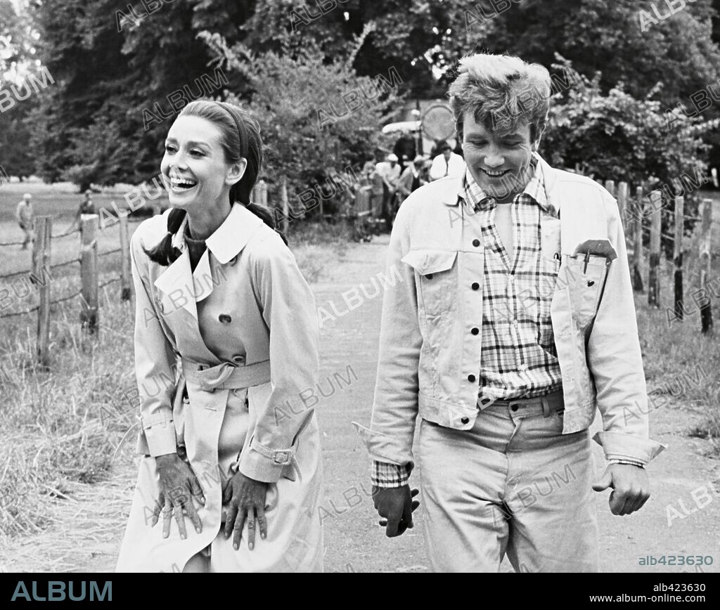 ALBERT FINNEY und AUDREY HEPBURN in TWO FOR THE ROAD, 1967, unter der Regie von STANLEY DONEN. Copyright 20TH CENTURY FOX.