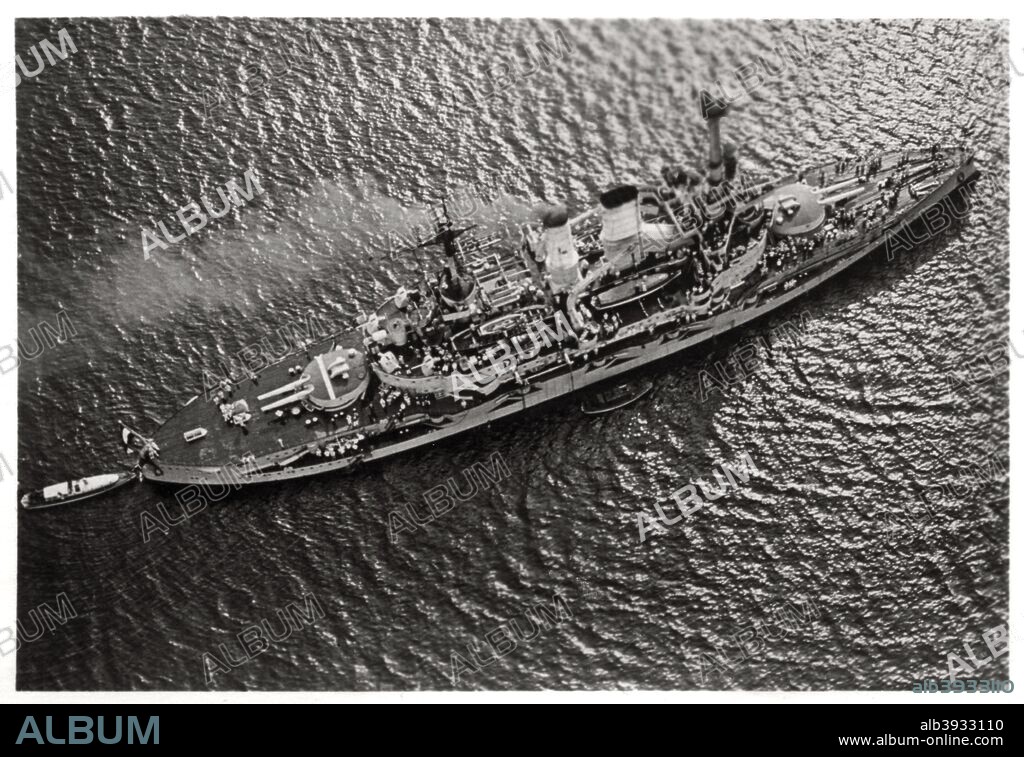 Aerial view of the German battleship SMS 'Schlesien', from a Zeppelin ...