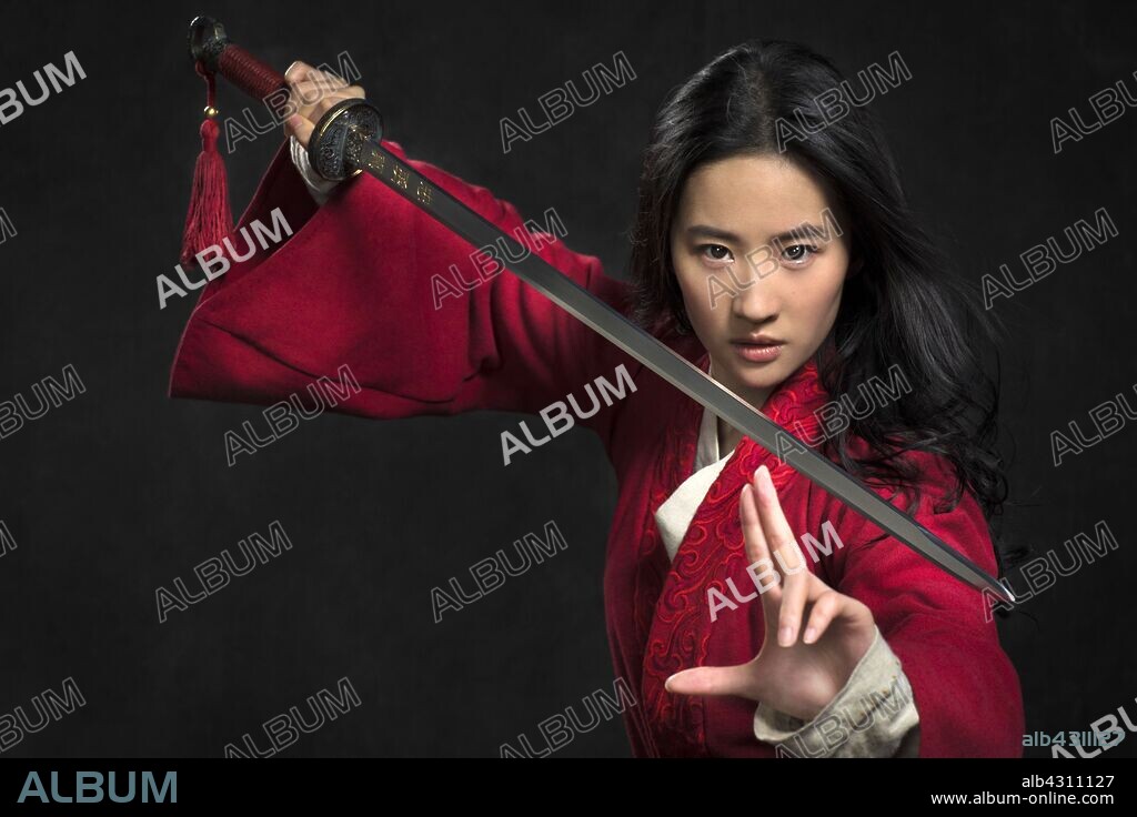 YIFEI LIU in MULAN, 2020, directed by NIKI CARO. Copyright WALT DISNEY PICTURES.