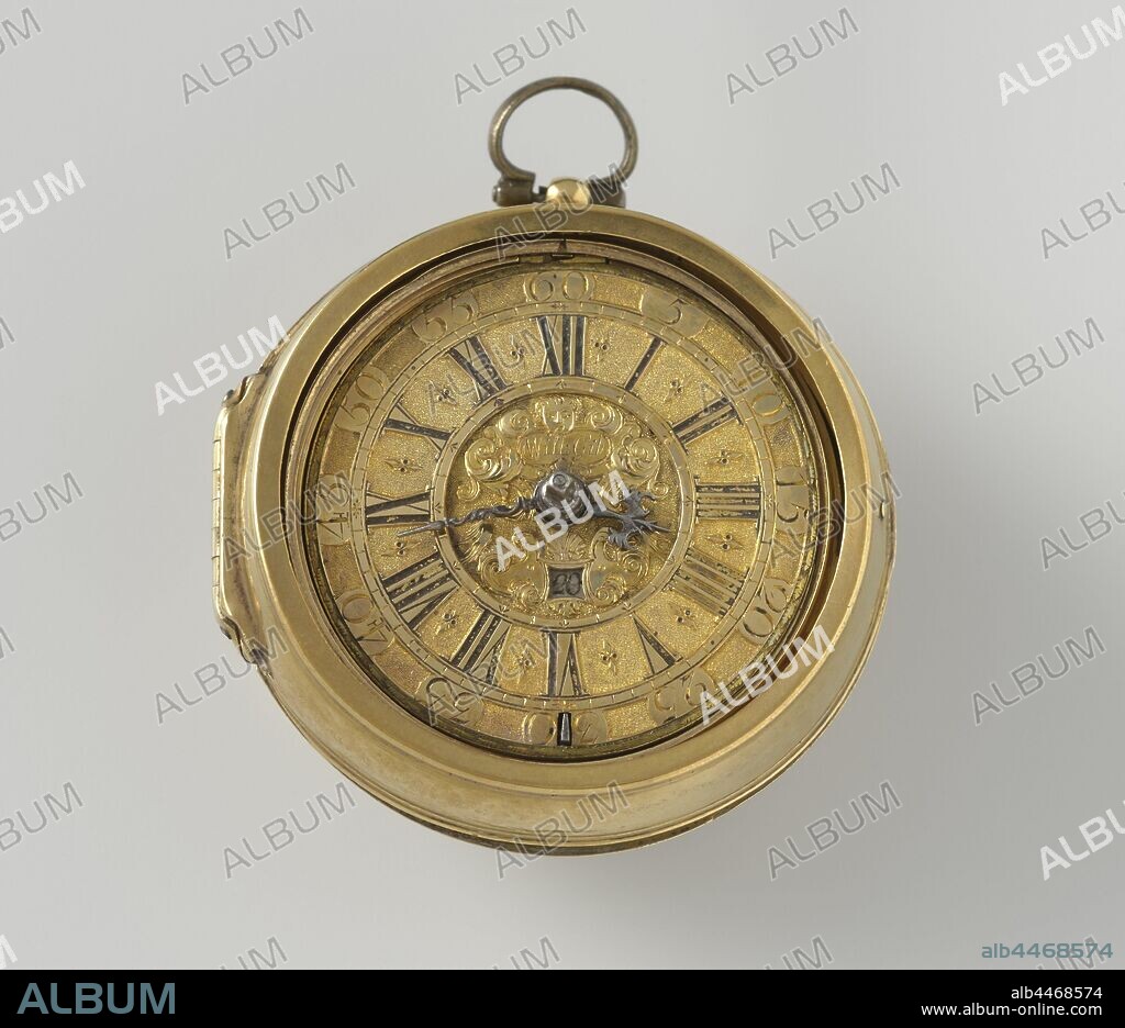 Watch, Golden watch in loose, unadorned, gold case. The bowl-shaped back of  the watch is also unadorned. The golden dial has black incised Roman hour  and Arabic minute dig - Album alb4468574