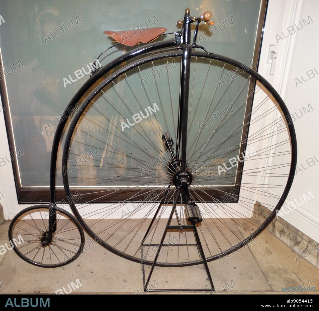 Ordinary cheap penny farthing