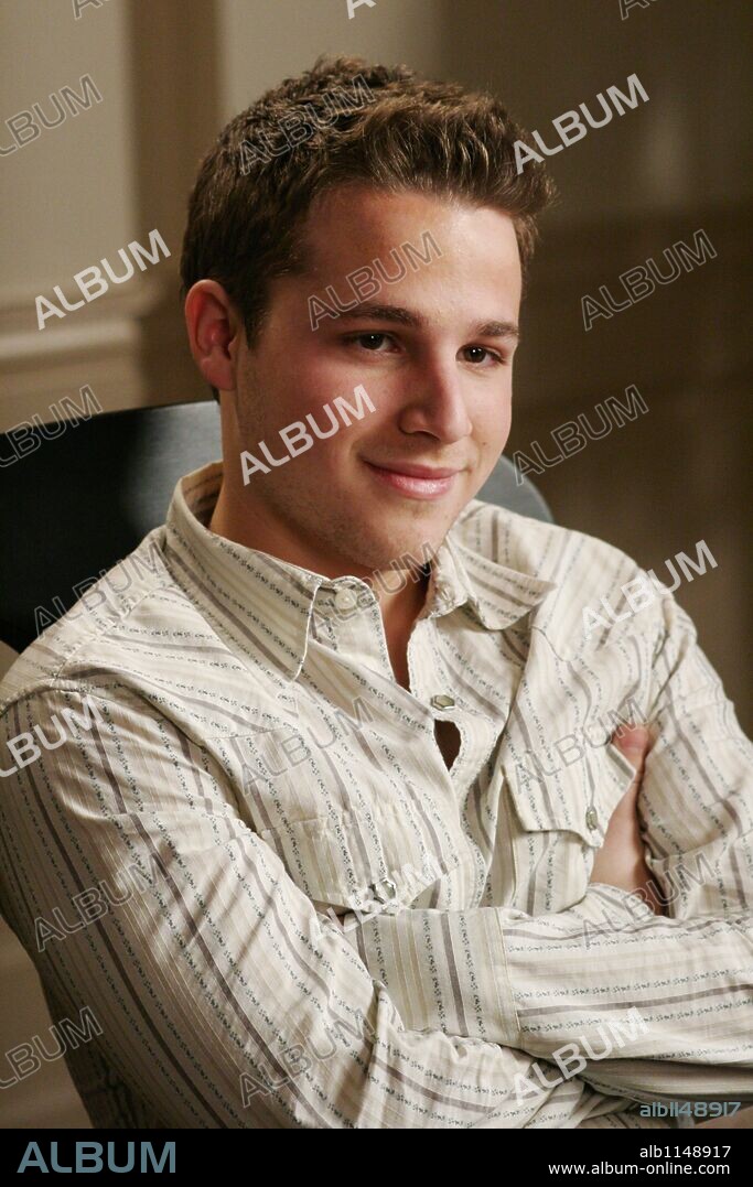 SHAWN PYFROM in DESPERATE HOUSEWIVES, 2004. Copyright TOUCHSTONE TELEVISION. Temporada 2.