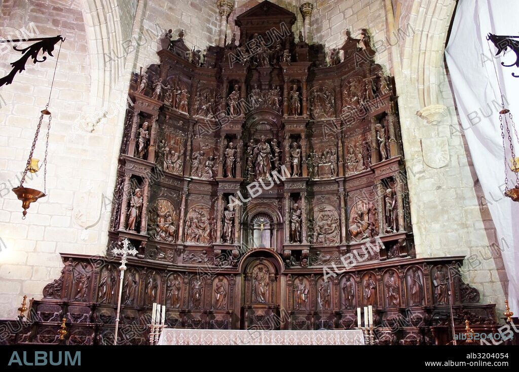 IGLESIA CONCATEDRAL DE SANTA MARIA, INTERIORES. RETABLO MAYOR.  CACERES, EXTREMADURA.