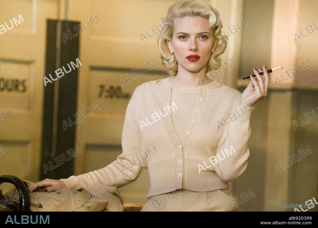 SCARLETT JOHANSSON in THE BLACK DAHLIA, 2006, directed by BRIAN DE PALMA. Copyright UNIVERSAL PICTURES / KONOW, ROLF.