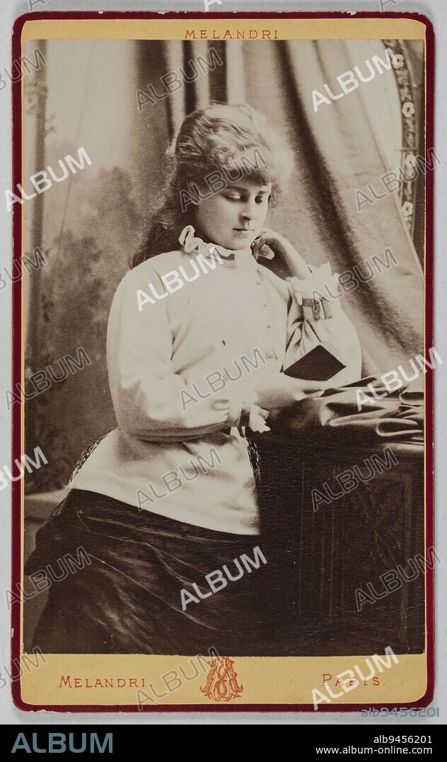 Portrait of Feyghine, (Julie Feigin, dit), (1863-1882), actress, Melandri, Achille, Photographer, Between 1870 and 1890, 2nd half of the 19th century, Graphic Arts, Photography, Albumen print, Height: 9.2 cm, Width: 6 cm.