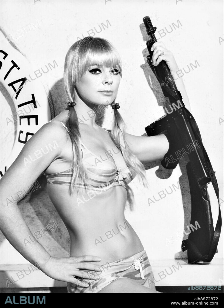 ELKE SOMMER en VEGAS,500 MILLONES, LAS, 1968 (LAS VEGAS,500 MILLONES),  dirigida por ANTONIO ISASI-ISASMENDI. Copyright JOSE ANTONIO ISASI. - Album  alb8872872